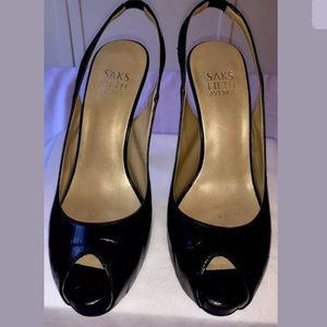 Saks Fifth Ave peep Toe Platform Heels black 6